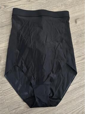 Miraclesuit Shape Away Hi-Waist Brief Womens Medium Extra Firm Control Black